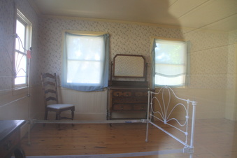 Enlarge photo 88