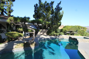 Enlarge photo 18