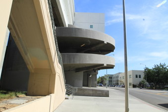 Enlarge photo 35