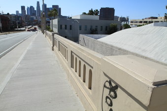 Enlarge photo 79