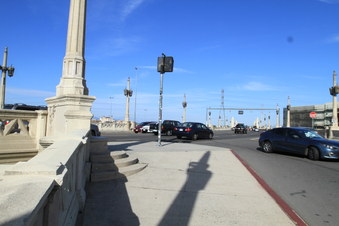 Enlarge photo 26