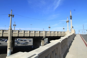 Enlarge photo 31