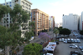 Enlarge photo 12