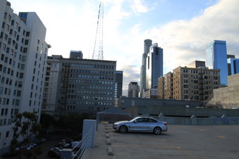 Enlarge photo 19