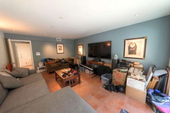 Enlarge photo 33