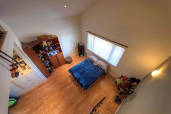 Enlarge photo 57