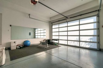 Enlarge photo 109