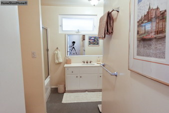 Enlarge photo 22