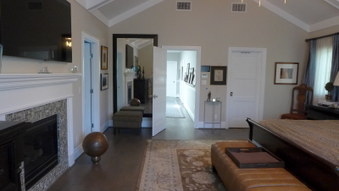 Enlarge photo 54