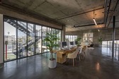 Enlarge photo 51