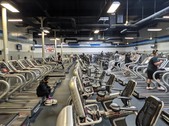 CRUNCH FITNESS