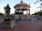 MARIACHI PLAZA