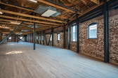 Enlarge photo 119