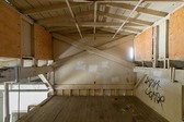 Enlarge photo 58