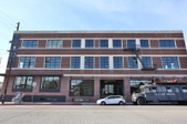 Enlarge photo 1