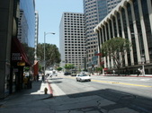 WILSHIRE BL BETWEEN FLOWER & FIGUEROA