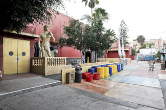 Enlarge photo 2