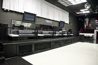 Enlarge photo 12