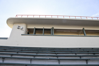 Enlarge photo 21