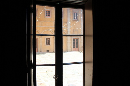 Enlarge photo 58