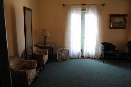 Enlarge photo 108
