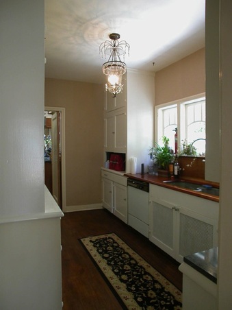 Enlarge photo 89