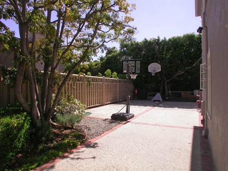 Enlarge photo 48