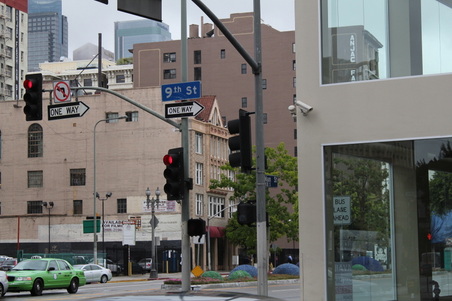 Enlarge photo 1
