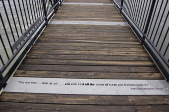 Enlarge photo 54