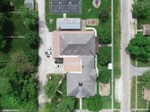 Enlarge photo 35