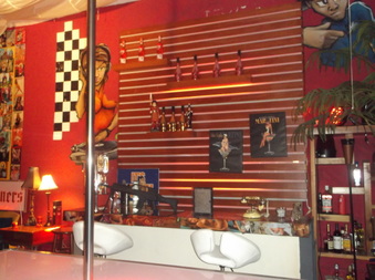 Enlarge photo 18