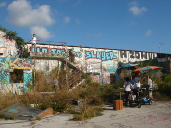 Enlarge photo 37