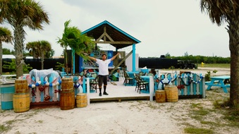 Enlarge photo 24