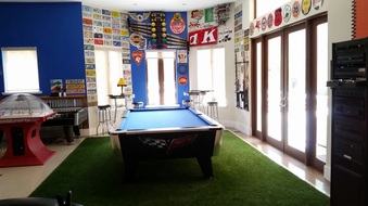 Enlarge photo 10