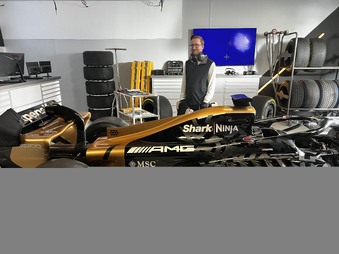 Enlarge photo 56