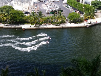Enlarge photo 21