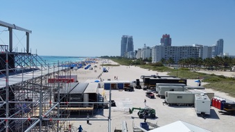 Enlarge photo 33