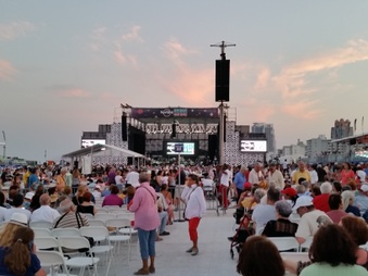 Enlarge photo 38