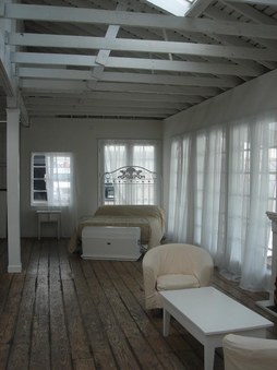 Enlarge photo 12