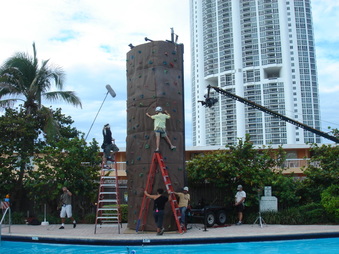 Enlarge photo 69