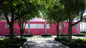 Enlarge photo 26