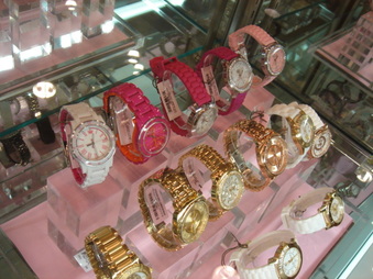 Enlarge photo 239