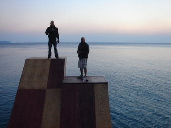 Enlarge photo 100