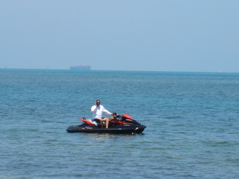 Enlarge photo 16