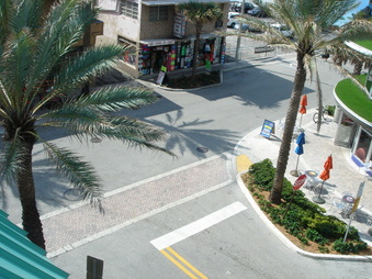 Enlarge photo 84