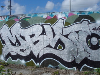 Enlarge photo 176