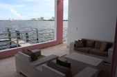 Enlarge photo 351