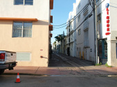 Enlarge photo 100