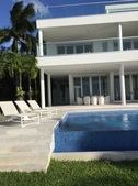 Enlarge photo 24
