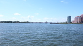 Enlarge photo 49